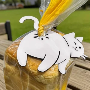 funny-cat-butt-bag-clip-geekyget Funny Cat Butt Bag Clip 1