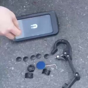 Holder for Cell Phones on Motorcycles, Made of ABS, Featuring a Magnetic Design, Retractable, And for Bicycle And Electric Vehicle Navigation