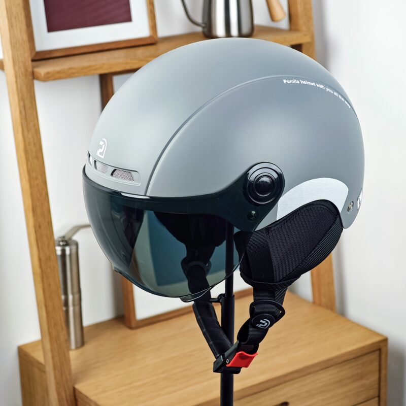 PEMILA City Commuting Safety Multi-Purpose Cycling Helmet Features an ABS Shell And EPS Cushioning Layer for Dual Protection. It Has an Adjustable Head Circumference, Multi-Angle Windproof Goggles, Metal Insect-Proof Ventilation Holes